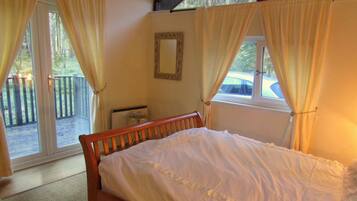 2 bedrooms, free WiFi, bed sheets, wheelchair access