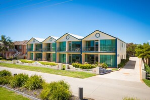 Front of property - Cetacea Luxury Apartments (Merimbula)