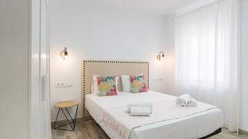 2 chambres, fer et planche à repasser, accès Internet, draps fournis