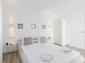 2 habitaciones, tabla de planchar con plancha, internet y ropa de cama 