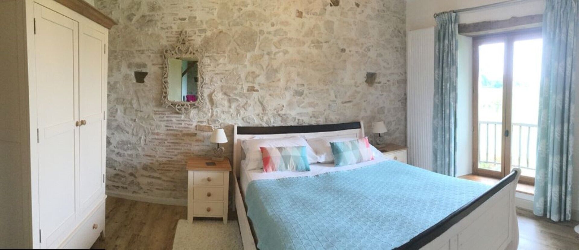 Bonne Nuit- Beautifully Converted Barn In Picturesque France