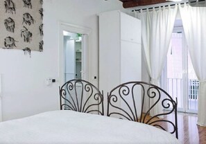 2 室のベッドルーム、WiFi、ベッドシーツ