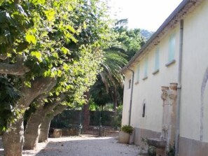 Enceinte de lâhĂ©bergement