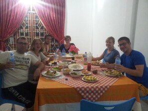 Family dining - Homely Guest (Habarana)