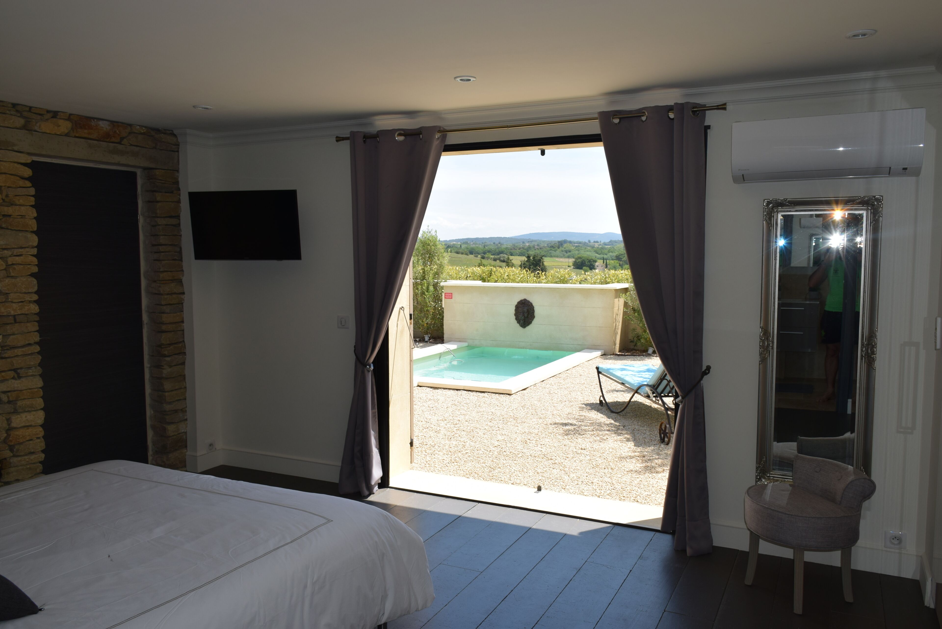 1 bedroom, in-room safe, iron/ironing board, WiFi