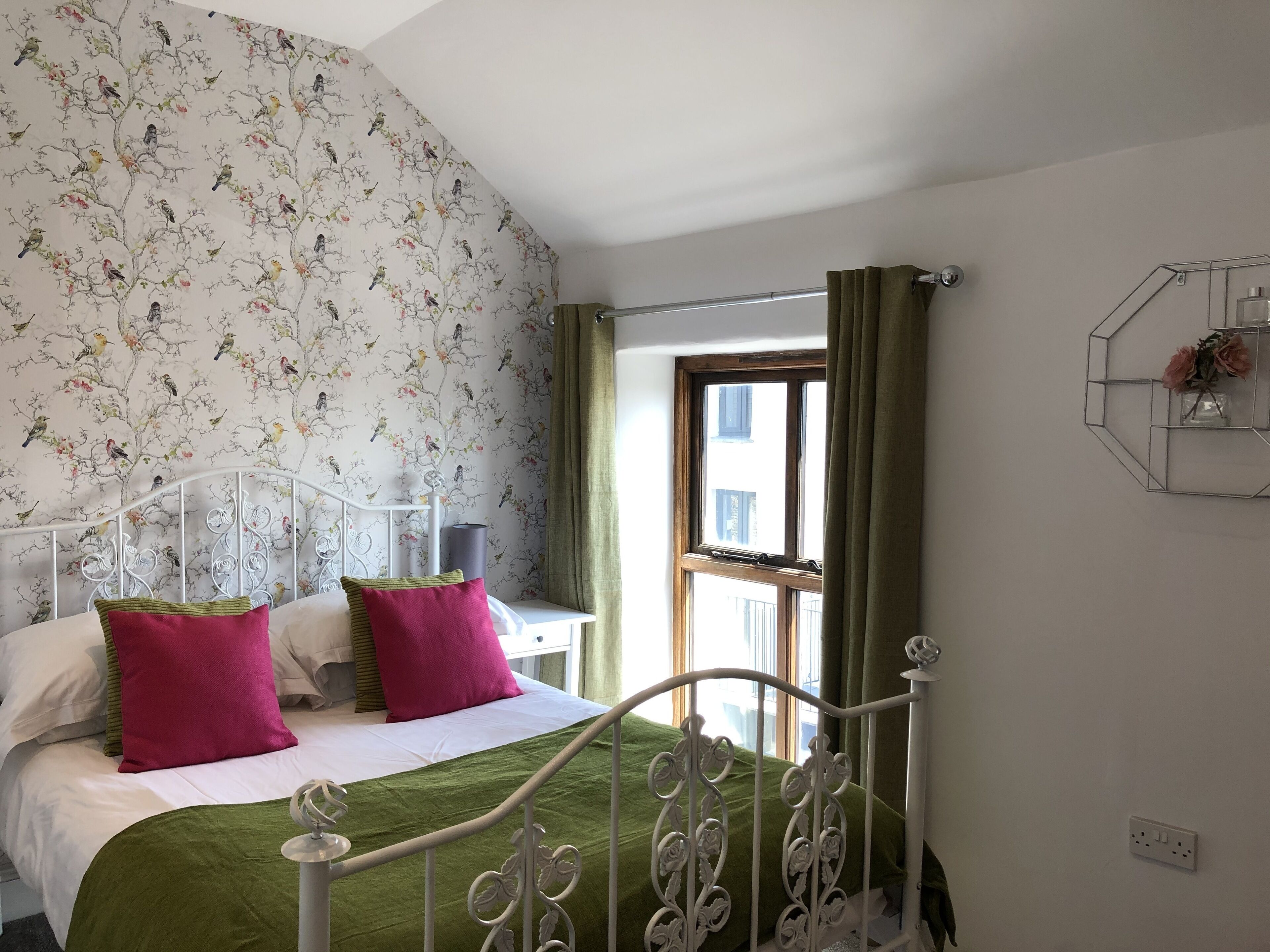 Oak Barn sleeps 6 Widemouth  Bay