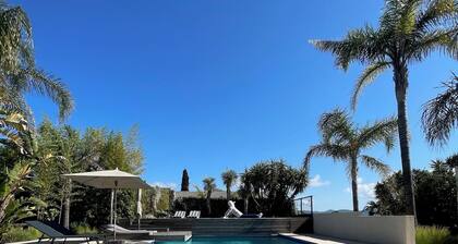 Kalifornisches Haus in BEAUVALLON, privatem Pool und Strand, Golf von Saint-Tropez