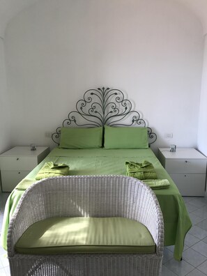 1 bedroom, iron/ironing board, free WiFi, bed sheets - Wonderful house with a panoramic terrace. (Positano)