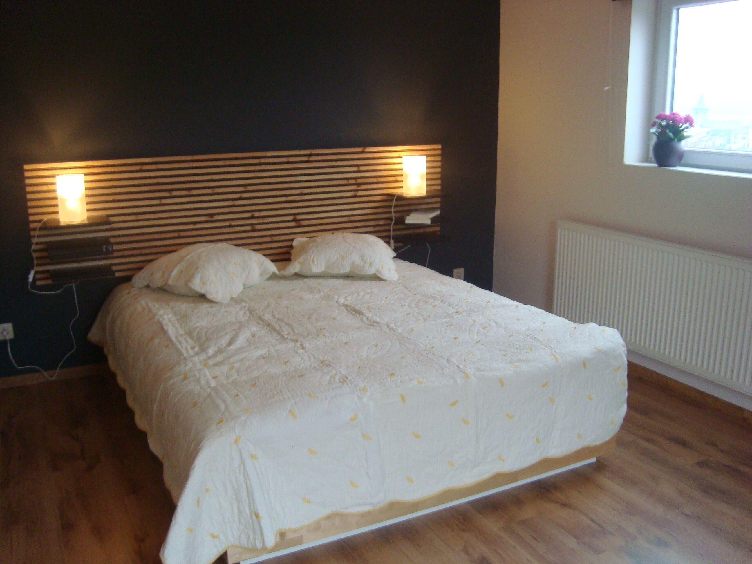 6 habitaciones, tabla de planchar con plancha y wifi gratis 