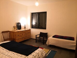 1 bedroom, iron/ironing board, free WiFi, bed sheets