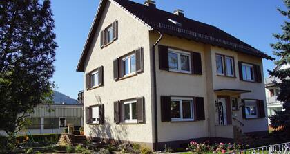 Gemütliche Ferienwohnung mit Balkon, 65qm, 2 Schlafzimmer bis max. 4 Personen