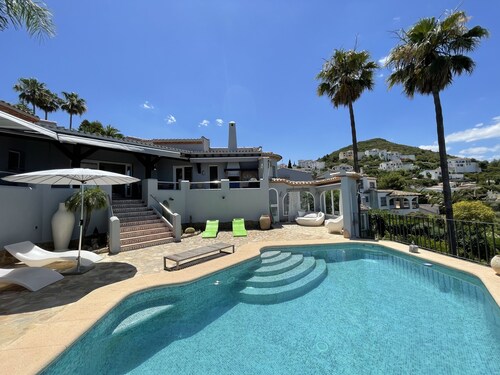 Exclusive private dream villa Finca holiday house with pool, Berg.-, sea view and many more.