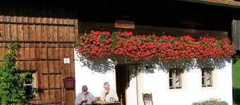 secluded, 300 year old landmarked Holiday Home, renovated