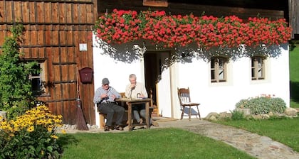 secluded, 300 year old landmarked Holiday Home, renovated
