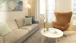 تلفزيون ذكي، مشغل دي في دي، ستيريو