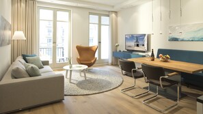 Smart-TV, DVD-Player, Stereoanlage