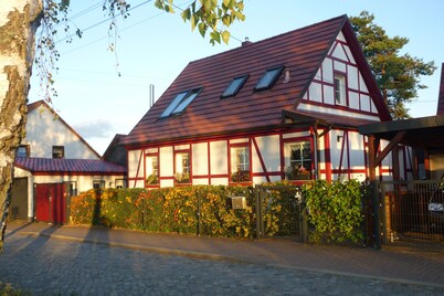 Rural idyll with city proximity to EF and WE. Breakfast a. Request, not from 04.-07.07.