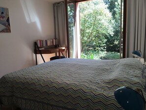 3 dormitorios, escritorio, tabla de planchar con plancha y wifi gratis