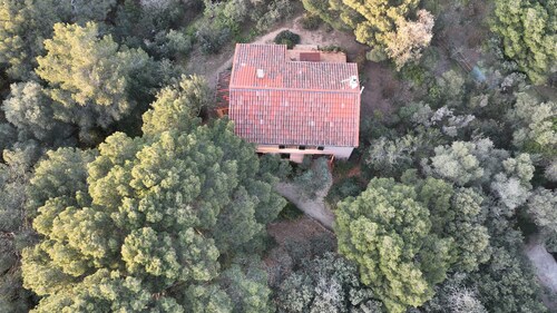 Côte d'Azur villa with stunning sea views for rent on the Giens Peninsula