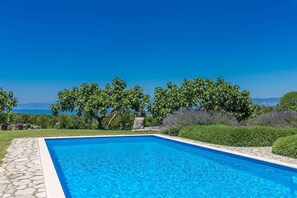Piscine extérieure