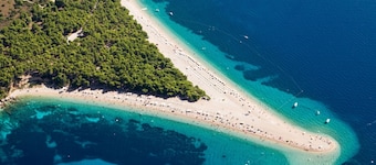 Room in Bol with Terrace, Air condition, WIFI (3758-4)