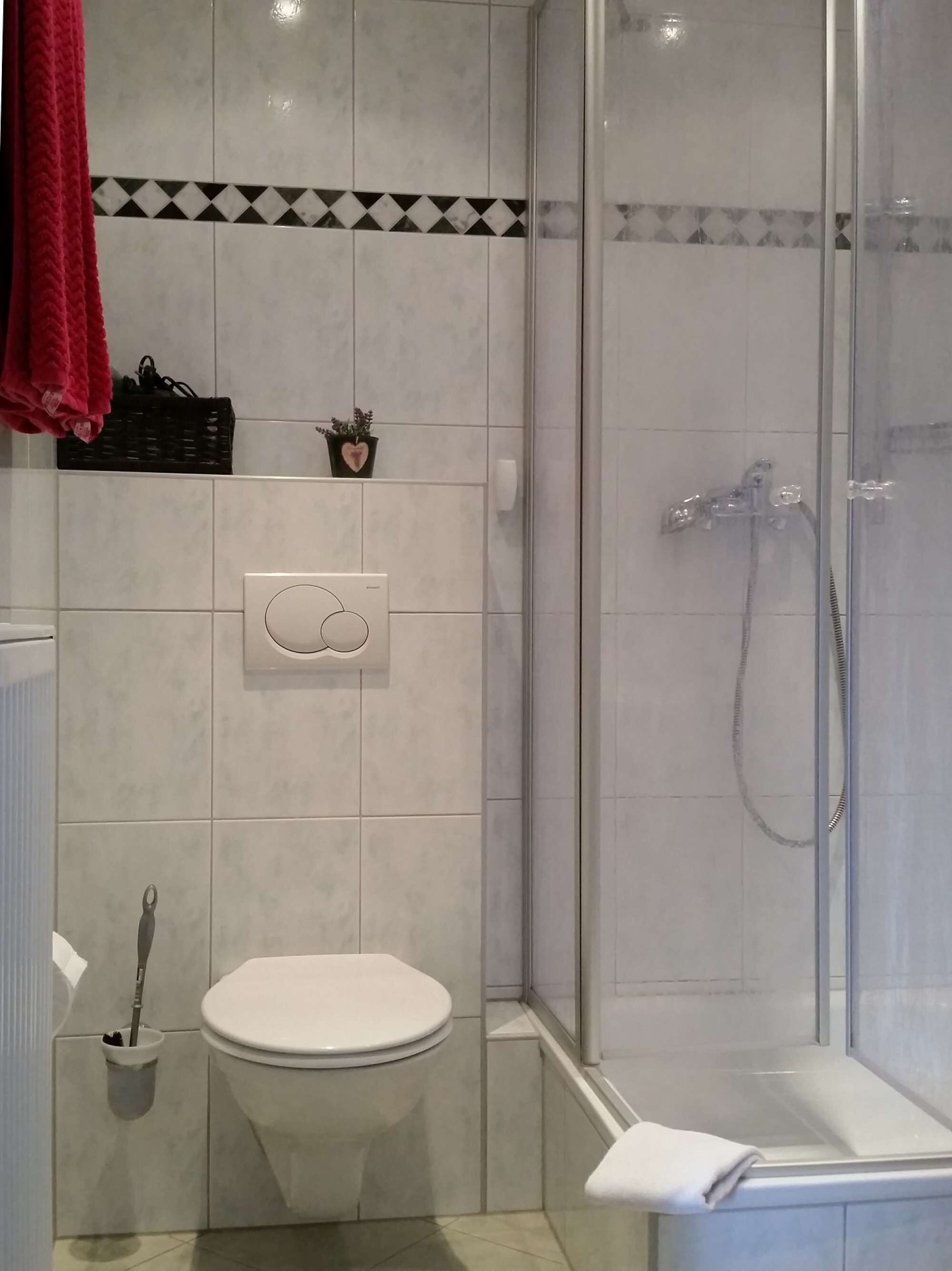 Your home in Rech in the Ahr valley. The entrance to the red wine trail and Ahrsteig.