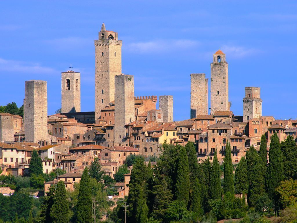 SAN GIMIGNANO (Siena) 50 KM - MITTELALTERLICHE STADT, BERÜHMT FÜR IHRE TÜRME