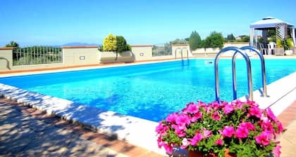 HIMMELBLAU WOHNUNG - Bauernhaus mit Pool, Klimaanlage, im Herzen der Toskana