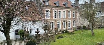 Grande maison de charme 5 chambres au cœur de Montreuil-sur-Mer 