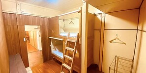 Chambre avec lits jumeaux, non-fumeurs | Bureau, Wi-Fi gratuit, draps fournis