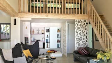 Télévision, livres, chaßne hi-fi