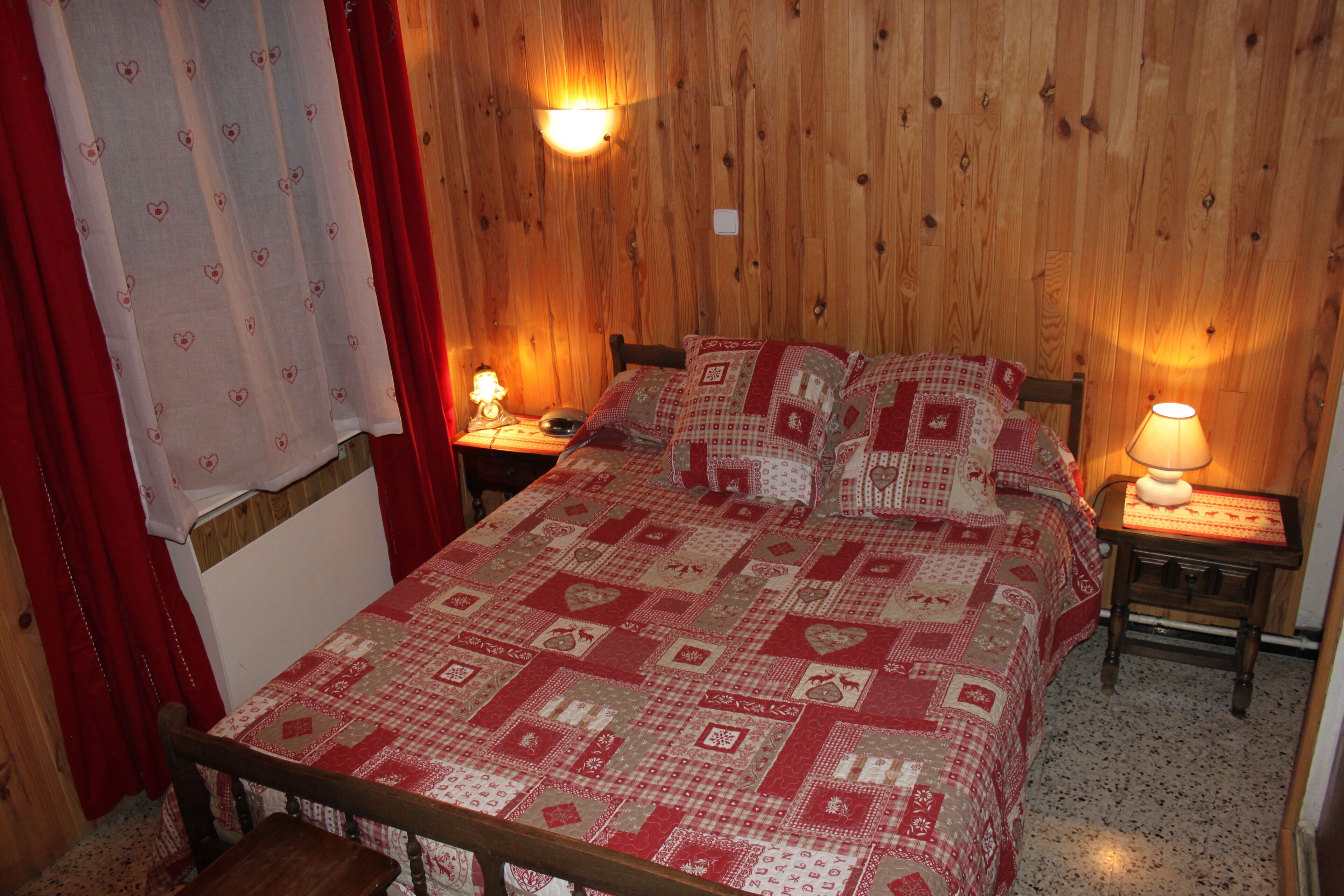 Ground floor CHALET Southern Alps 3 Rooms 6/8 Pers