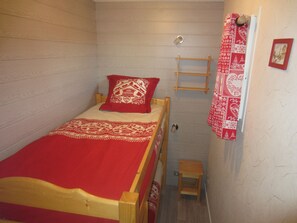 1 bedroom, iron/ironing board
