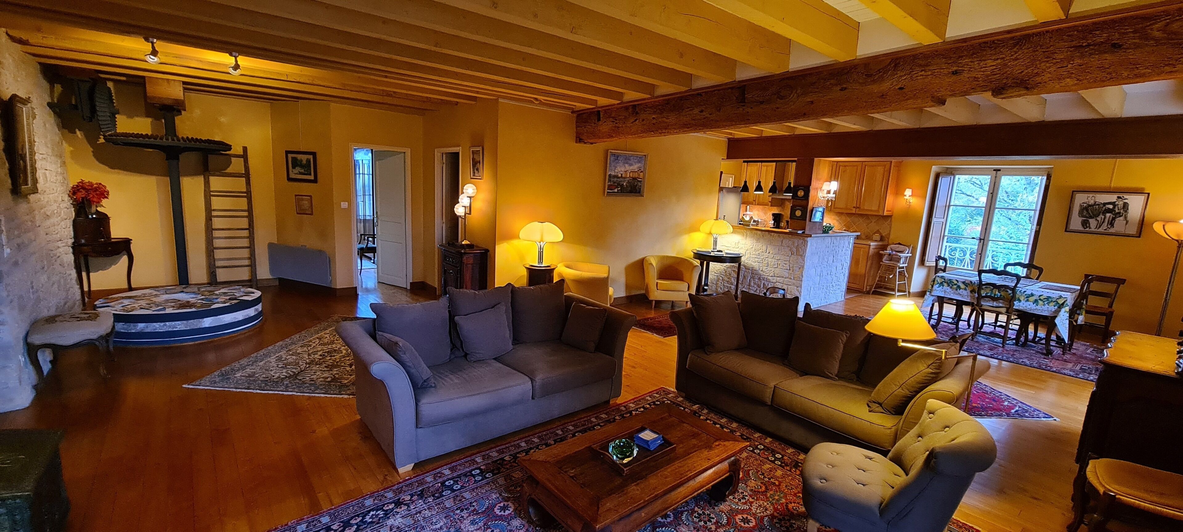 A 4 * loft in an old mill, overlooking the Charente and its countryside