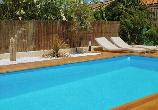 Piscine extérieure, piscine chauffée