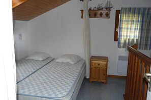 2 Schlafzimmer, Bügeleisen/Bügelbrett, Reisekinderbett, kostenloses WLAN