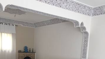 Télévision, cheminée