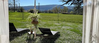 At the foot of Mont Ventoux, between Sault and the gorges of the Nesque, Vélo