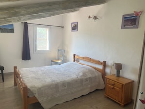 1 bedroom, iron/ironing board, WiFi