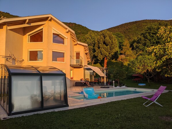 Outdoor pool, a heated pool - 4 stars - High standing chalet style apartment, heated swimming pool, Geneva (Collonges sous Salève)