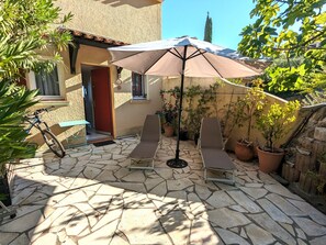 Terrace/patio - Apartment-villa 2-3 P + 1 mezzanine / sea view in quiet wooded & Residence  (Roquebrune-Sur-Argens)