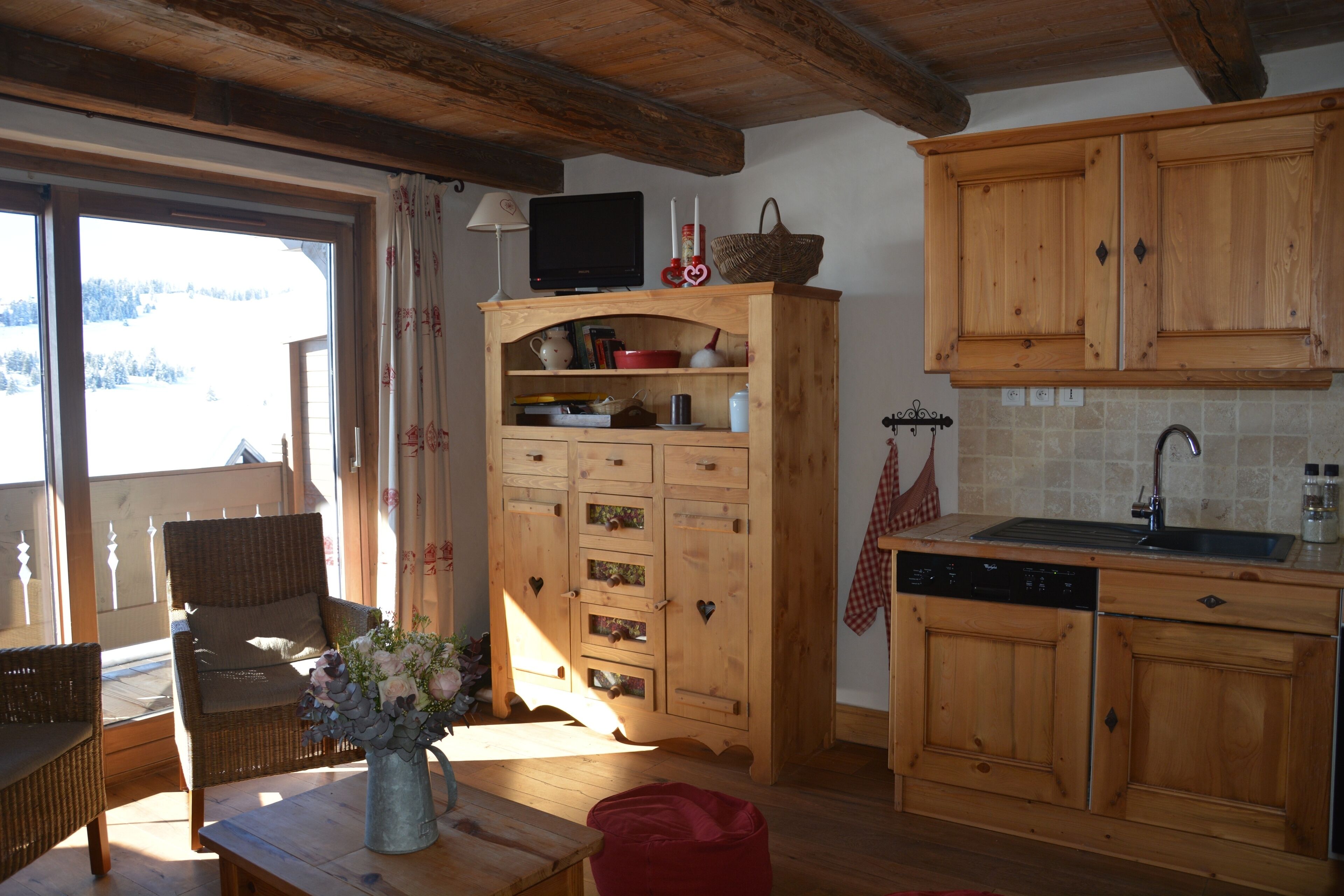 Charming apartment with garage - resort center