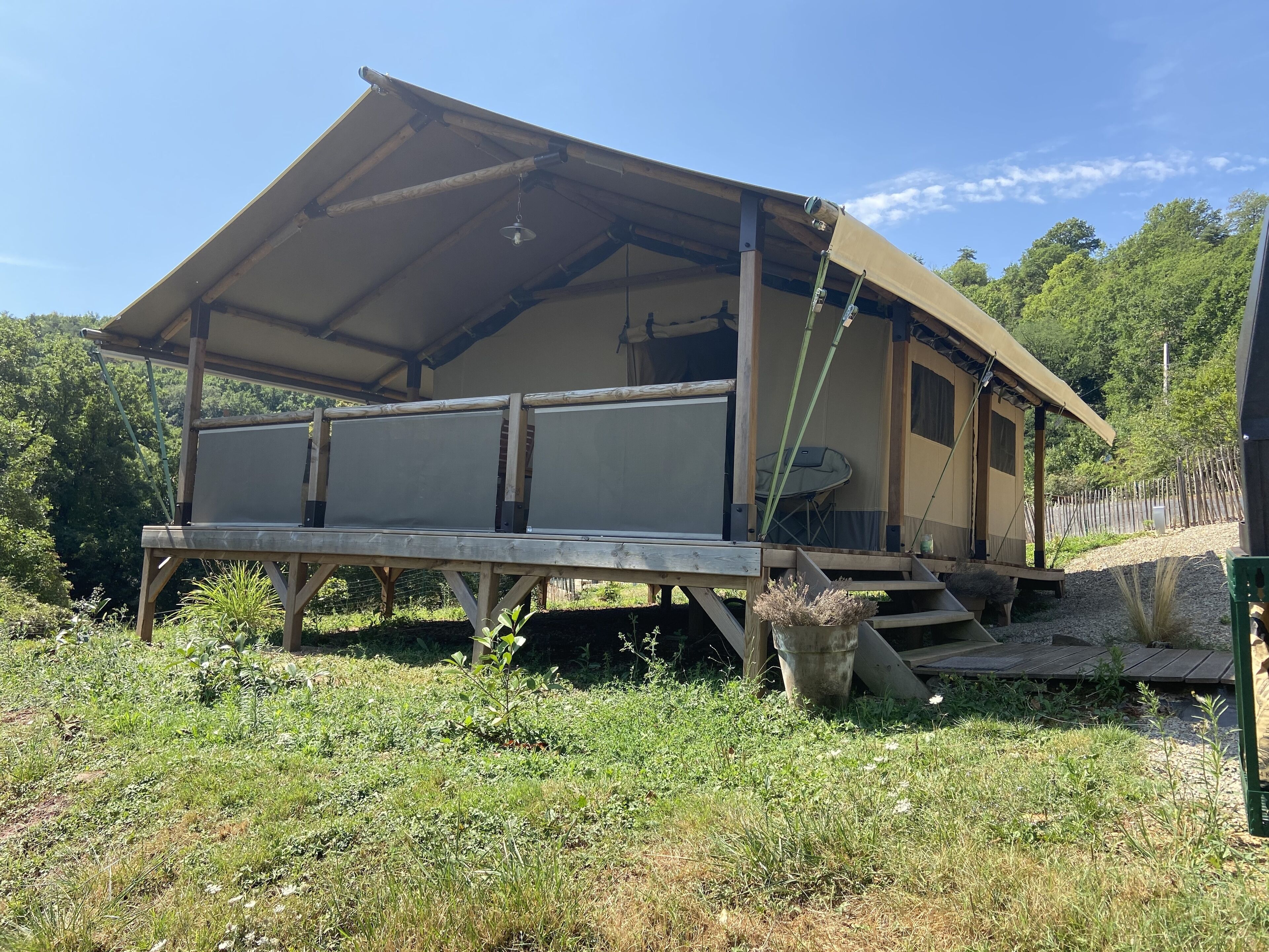 NATURE LODGE TENT WITH STUNNING VIEW