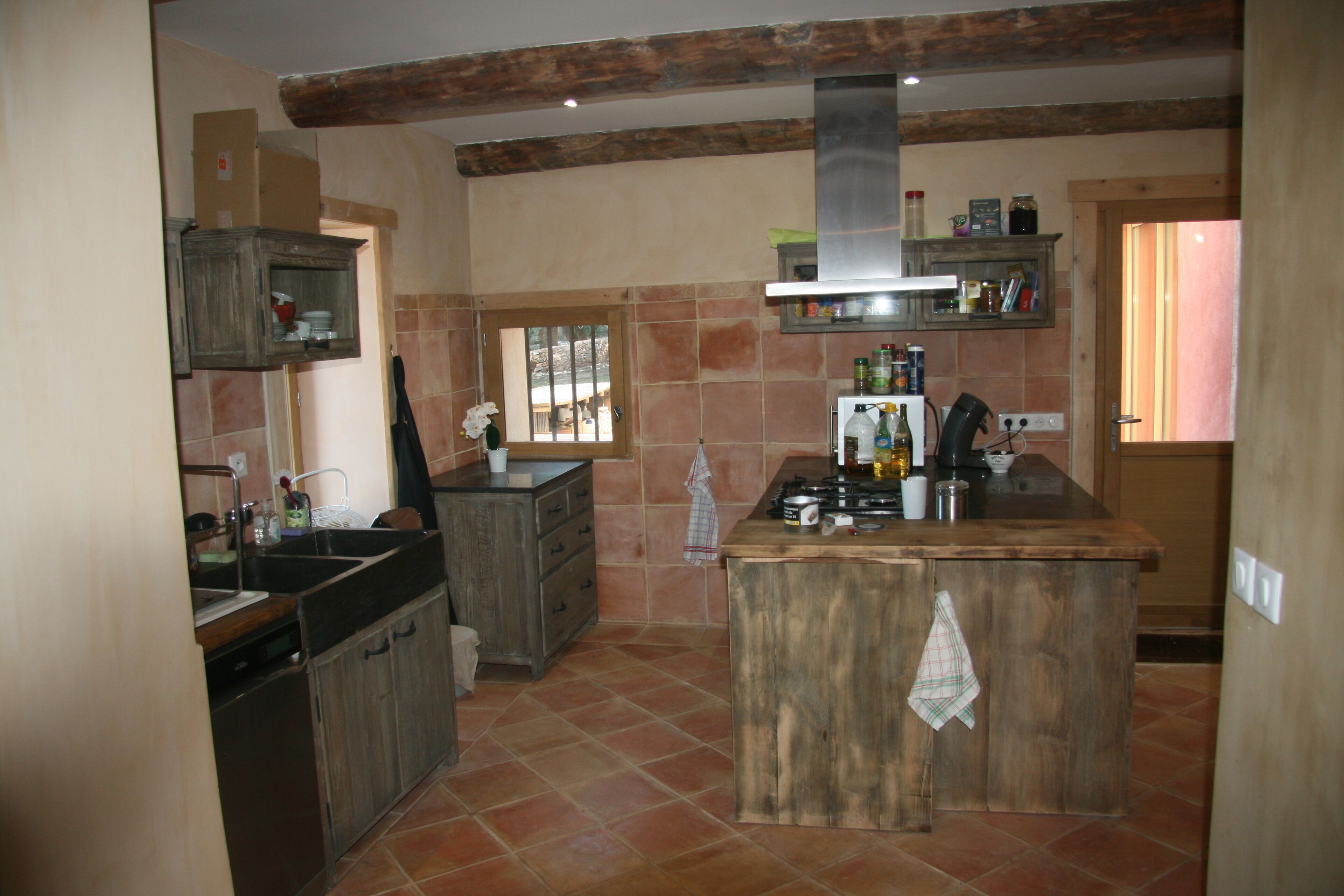 Provencal country house on 200 hectare estate