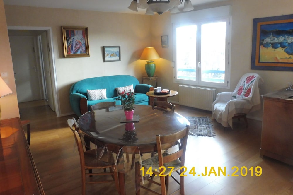 50m2 apartment, 1 bedroom, very well located: Home and comfort