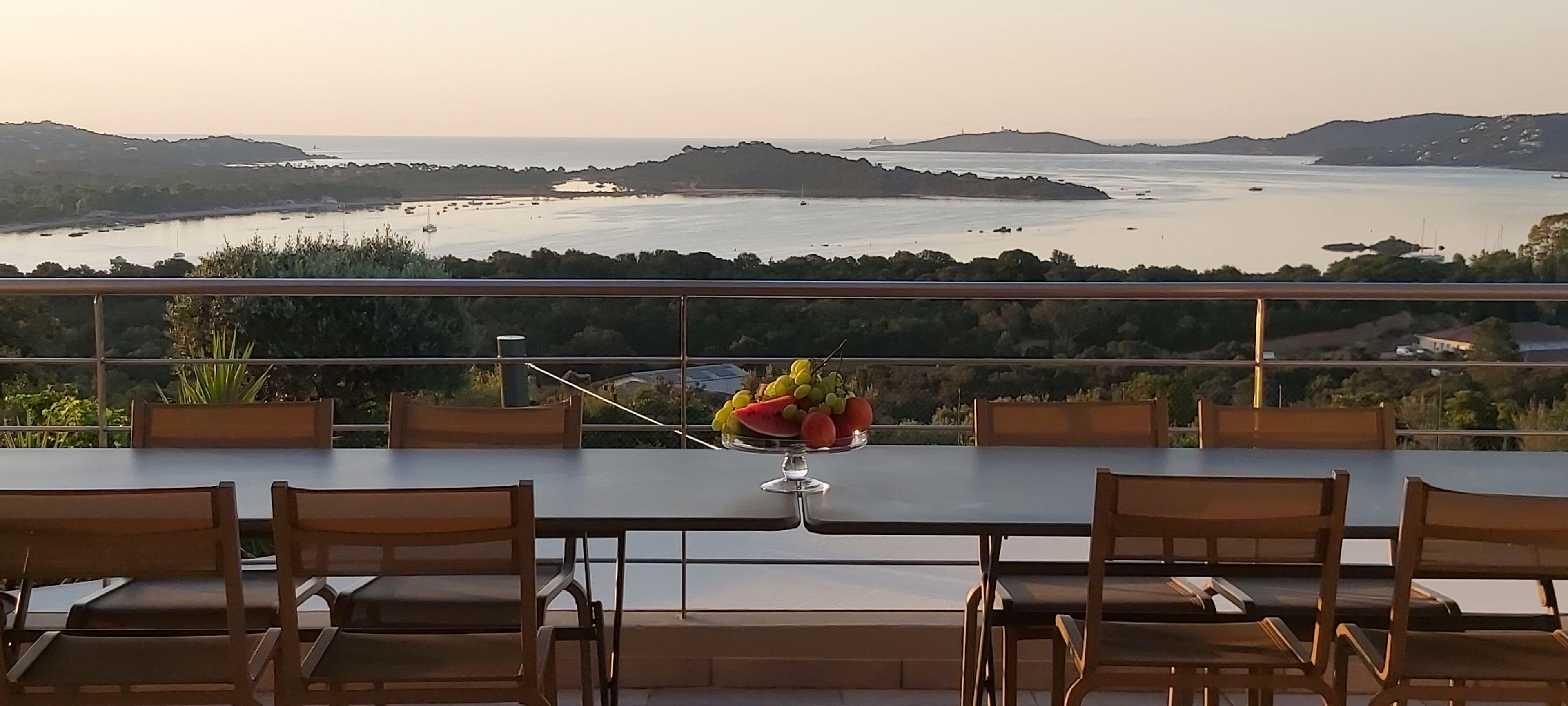 Modern sea view villa, pool, full service, arrival Sunday departure