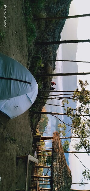 Comfort Tent, Hill View | Pemandangan tasik