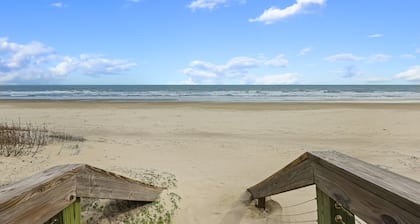 Ideal Weekend Getaway! Only 200 Yards to Beach, Popular East Beach Area!
