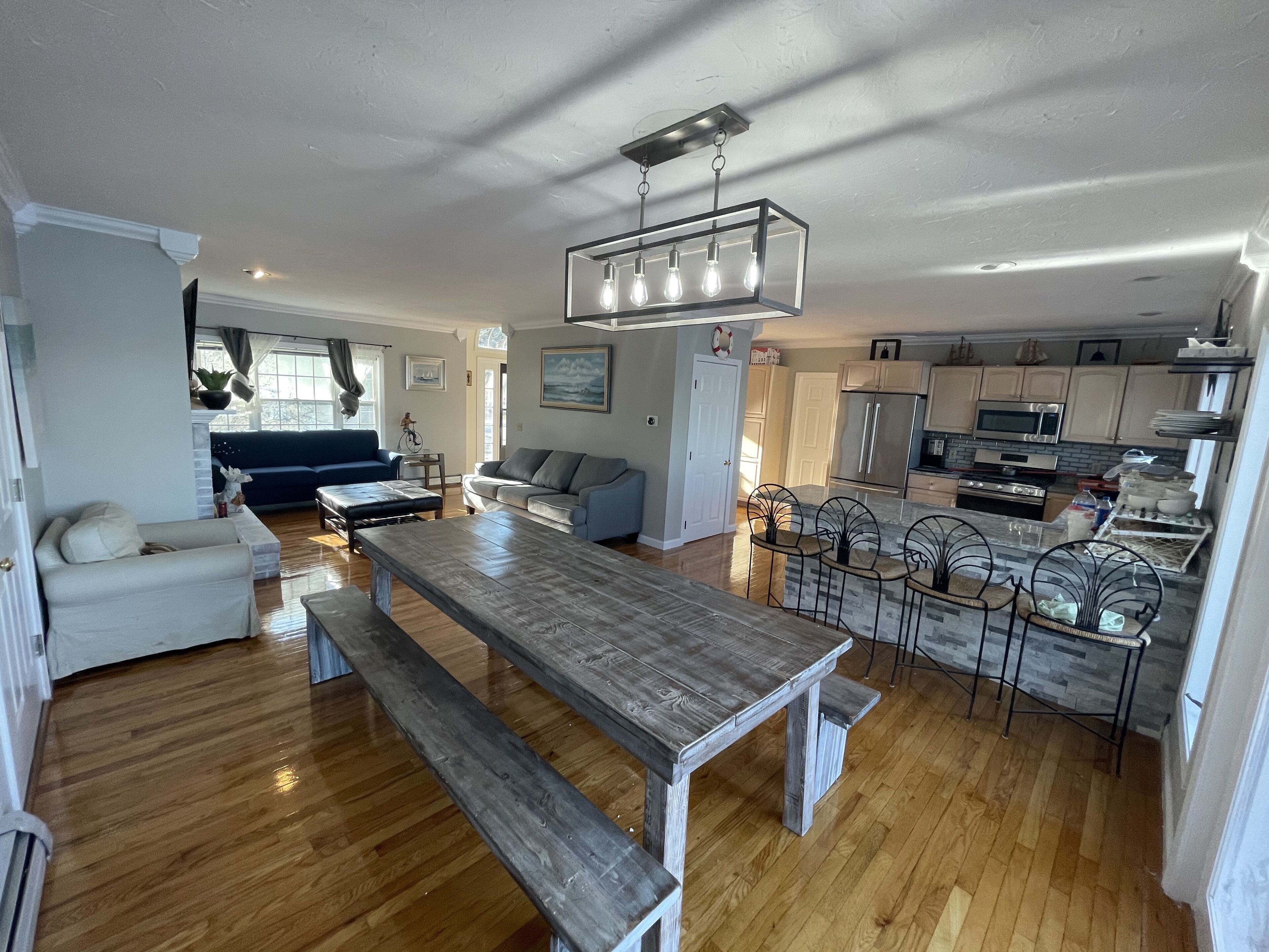 Stunning Lake Front House with Private Beach