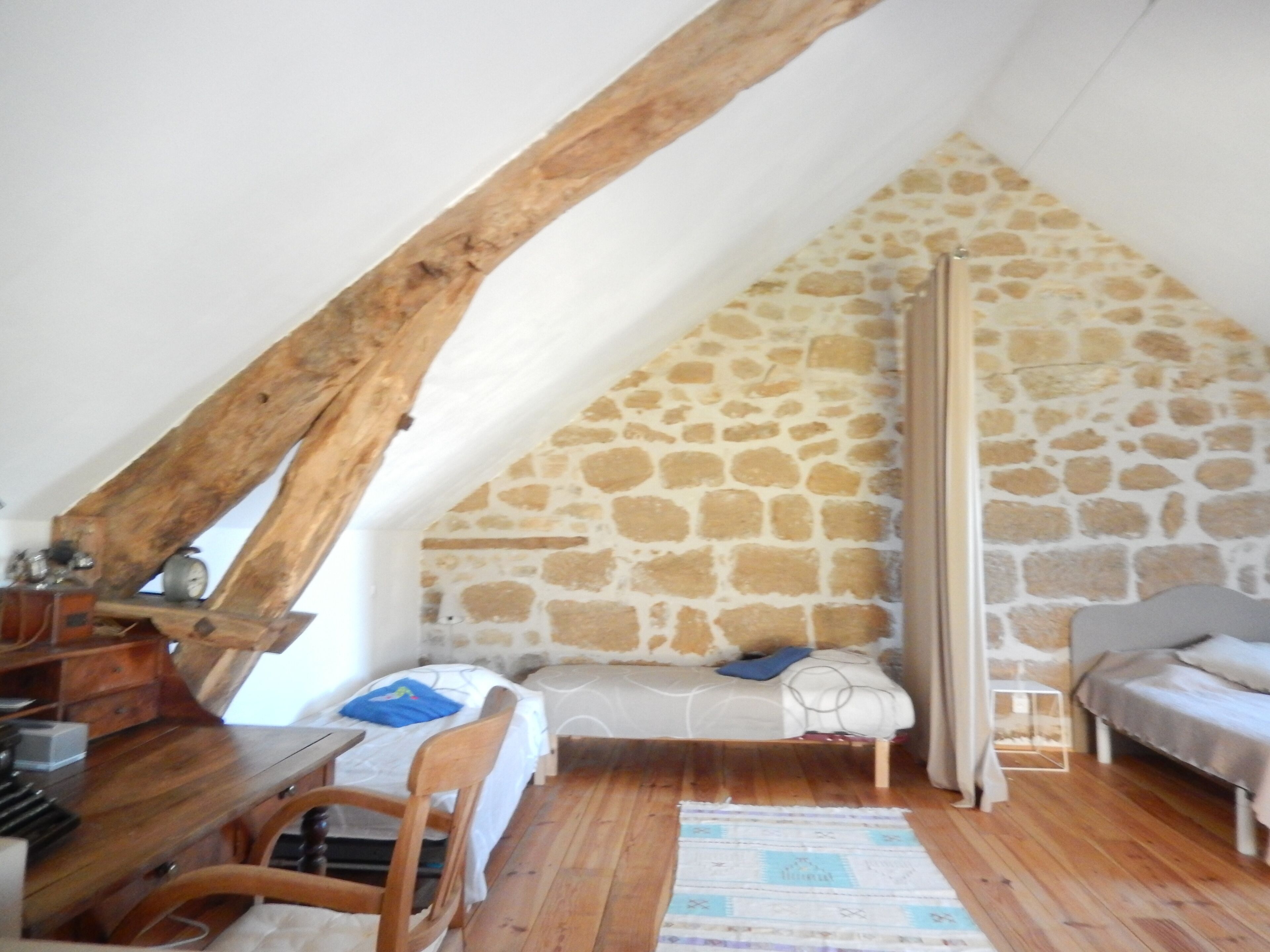 1 chambre, coffres-forts dans les chambres, bureau